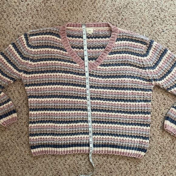 Soft Spring Sweater - Picture 6 of 12